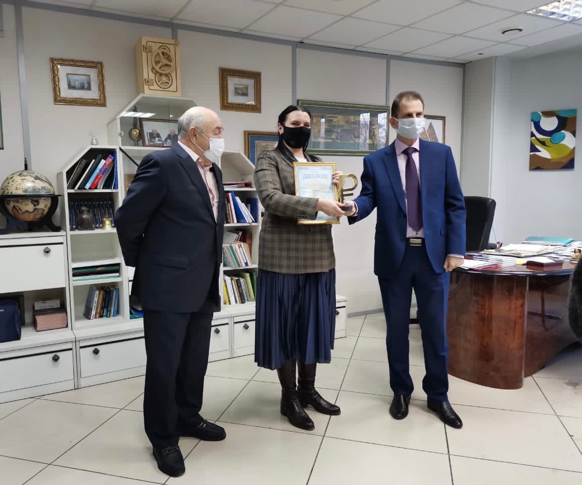 Управляющий директор победила в конкурсе